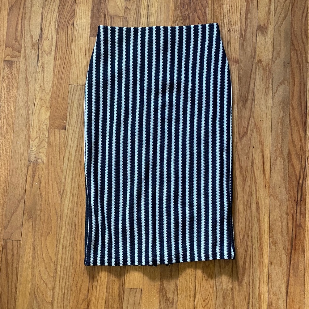 NWOT Ann Taylor Loft Black & White Pencil Skirt